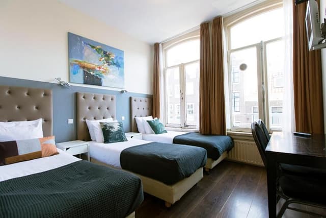 Triple Room with Private Bathroom