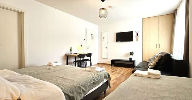 Basic Triple Room, Courtyard View