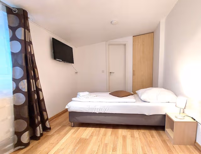 Basic Single Room, Non Smoking