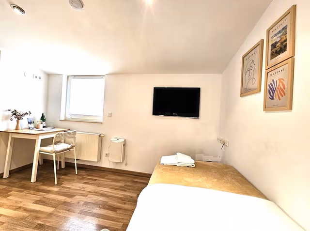 Basic Single Room, Non Smoking