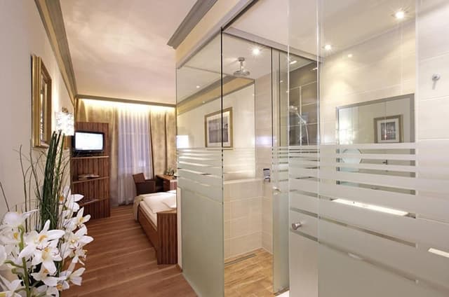 Deluxe Single Room