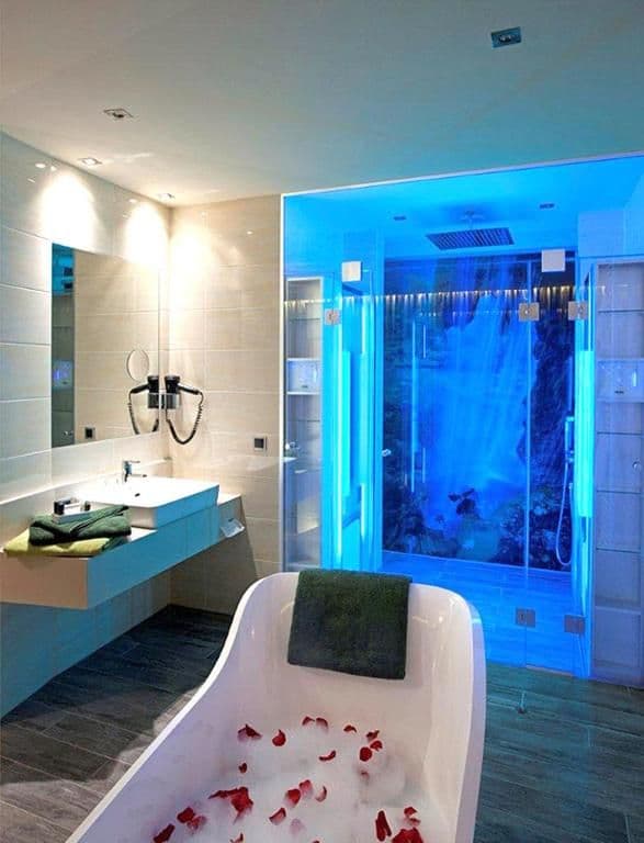 Luxury Suite with Infrared Cabin