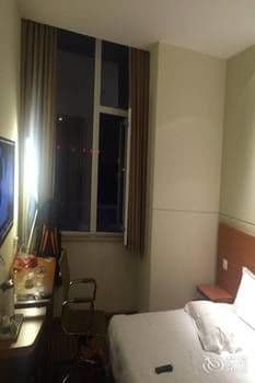 Jinjiang Inn Fashion Hotel (Chengdu Shuangliu International Airport Southwest University)