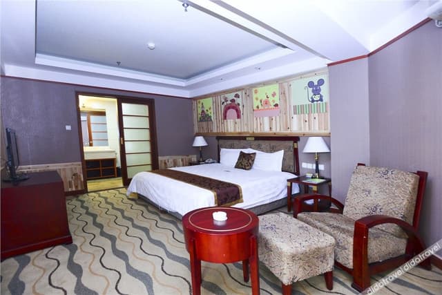 Deluxe Suite