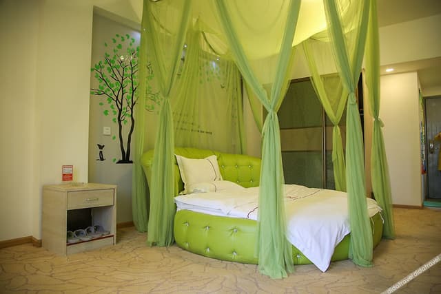 Guestroom (Roundbed) (Balcony)