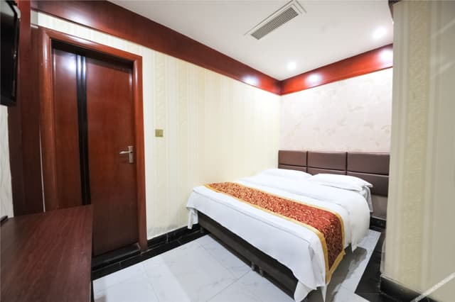Cozy Double Room