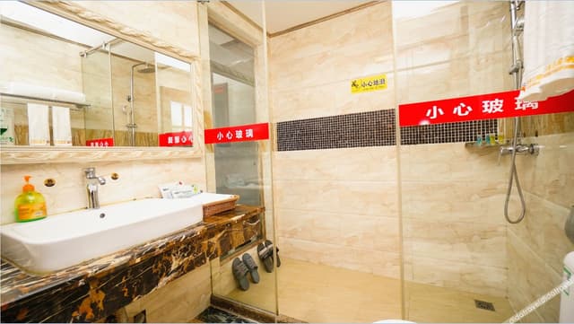 Garden Room (2 beds)