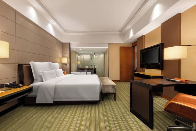 Deluxe Suite, 1 King Bed