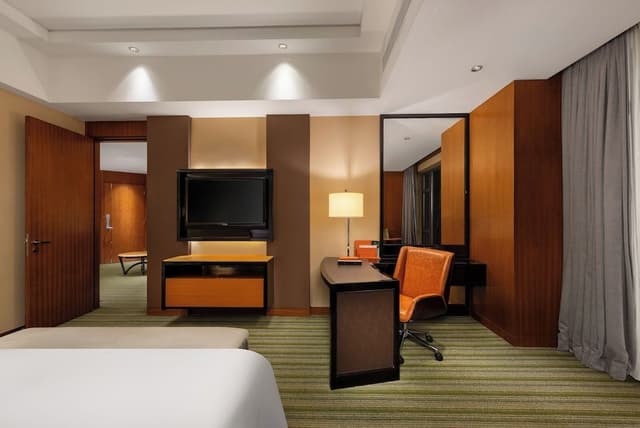 Deluxe Suite, 1 King Bed