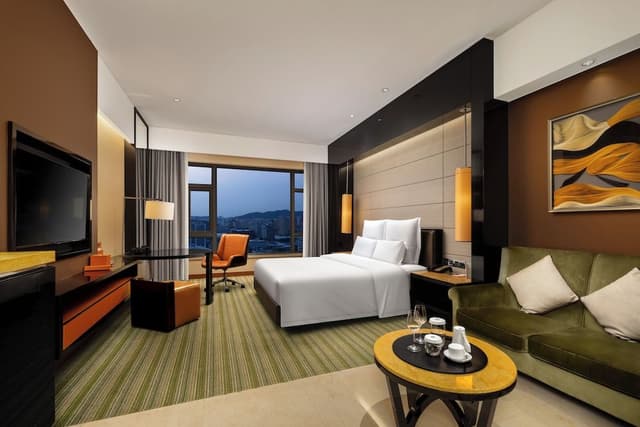 Deluxe Room, 1 King Bed