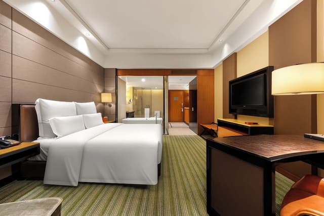 Superior Room, 1 King Bed