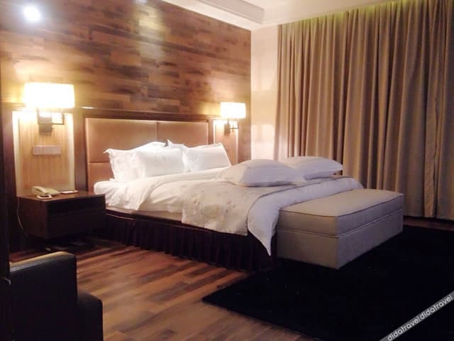 Elegant Themed Room