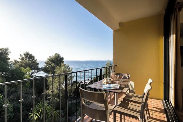 Apartment 2-4 persons, Sea View Balcony, Upper Floor