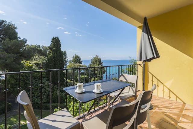 Apartment 2-4 persons, Sea View Balcony, Upper Floor