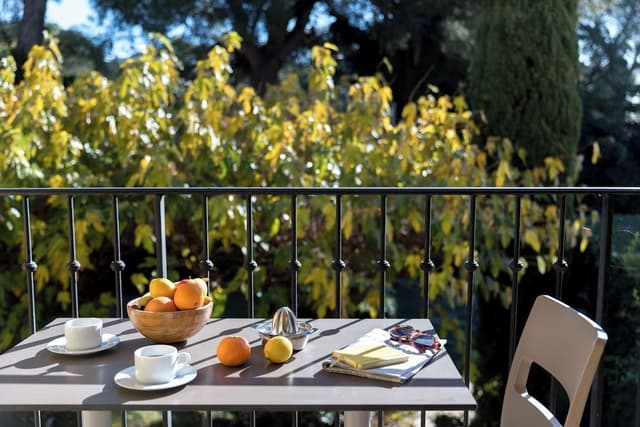Apartment 2-4 persons, Garden View Balcony, Upper Floor