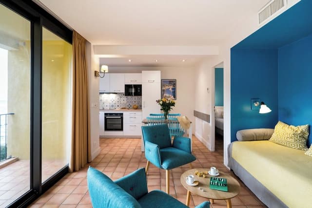 Apartment 2-4 persons, Garden View Balcony, Upper Floor