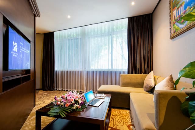 Warm Family Suite