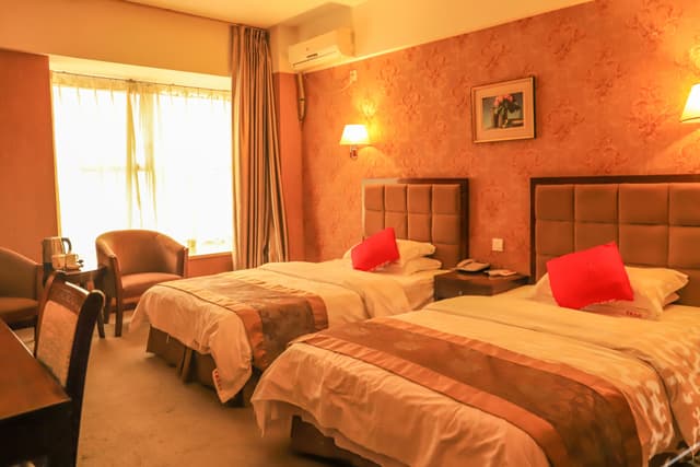 Business Room (2 beds)