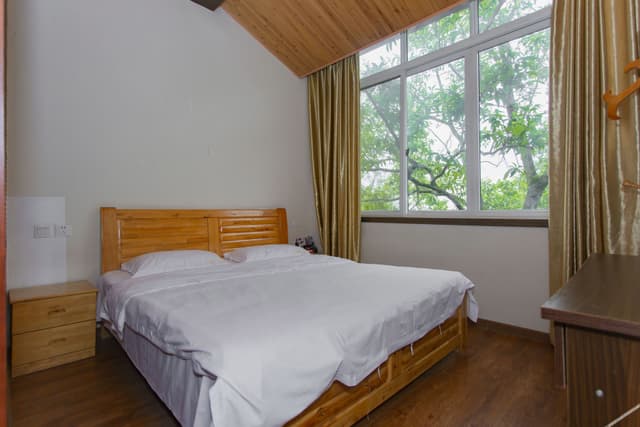 Business Single Room