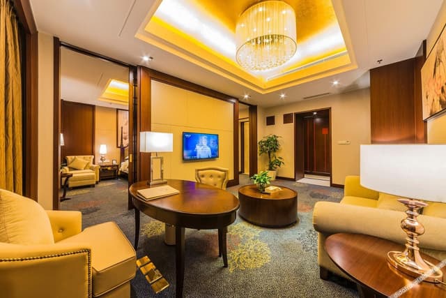 Executive Suite