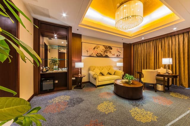 Executive Suite