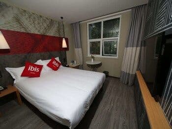 ibis Chengdu American Center Hotel