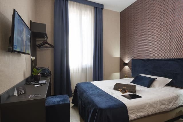 Classic Single Room