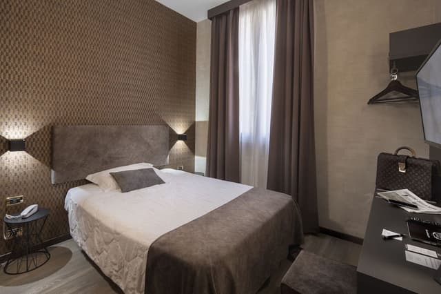 Classic Single Room