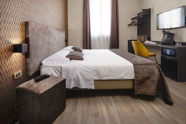 Classic Double Room