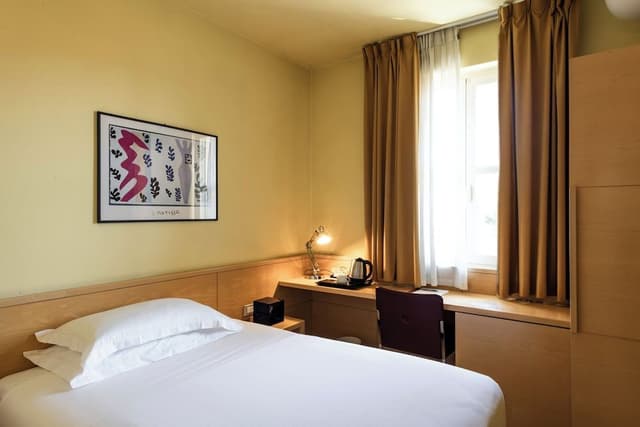 Single Room