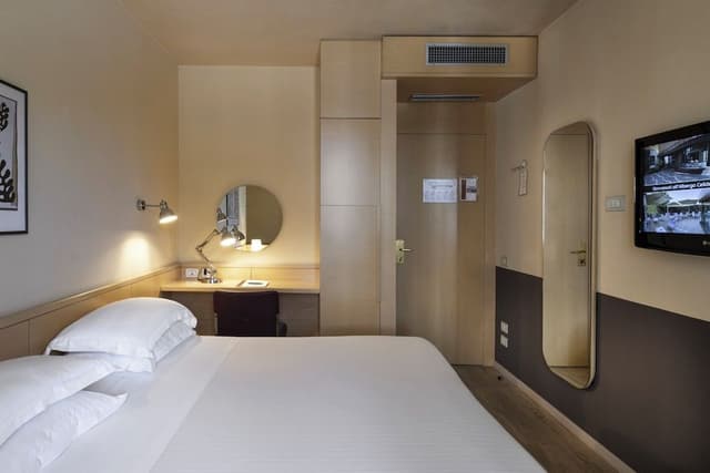 Classic Double Room