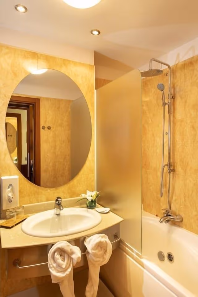 Classic Double Room