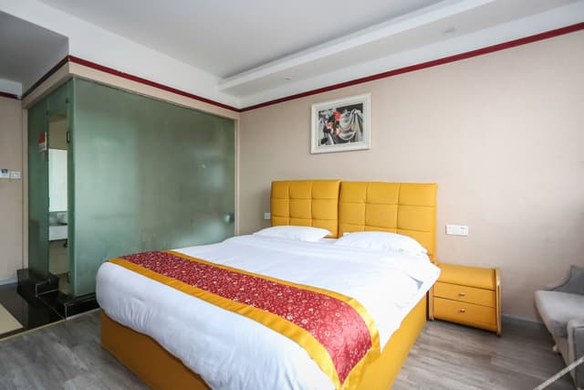 Deluxe Single Room