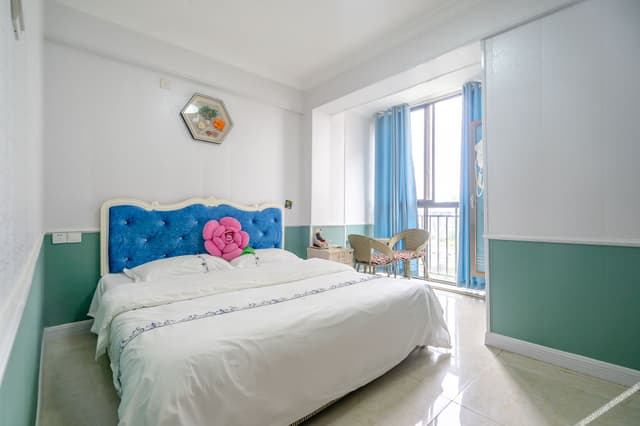 Rome Room - Double Occupancy (Queen bed)