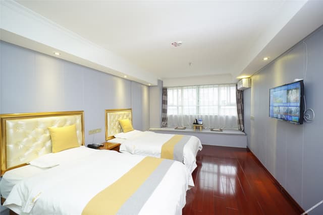Cozy Room (2 Beds)