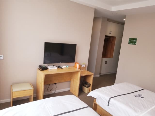 Theme Deluxe Room