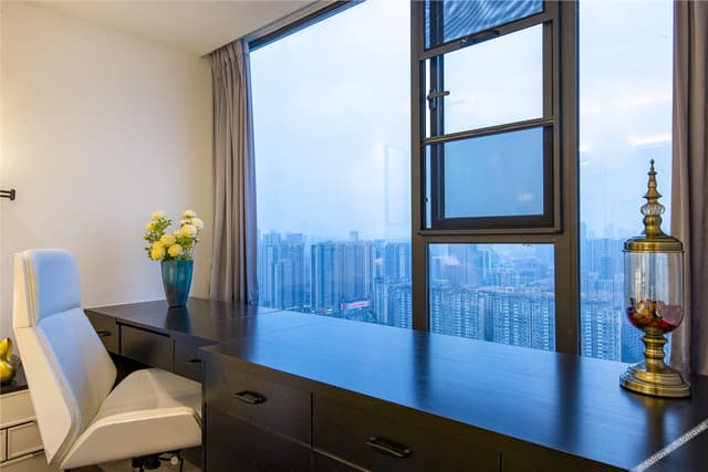 Panoramic Queen Room
