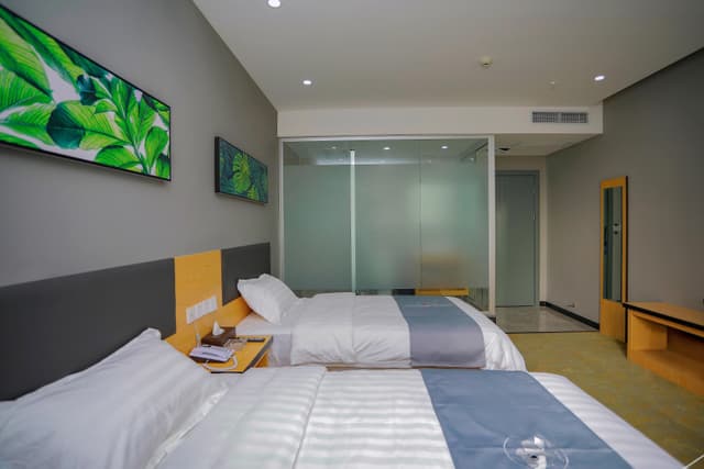 Business 2-bed Room