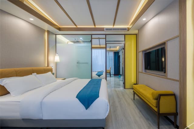 Suite (Double Bed)