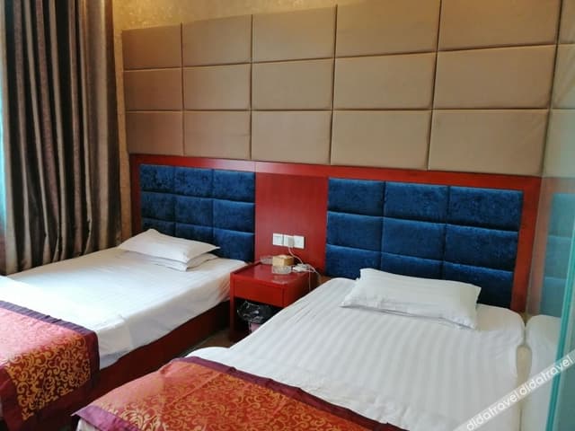 Business Standard Room