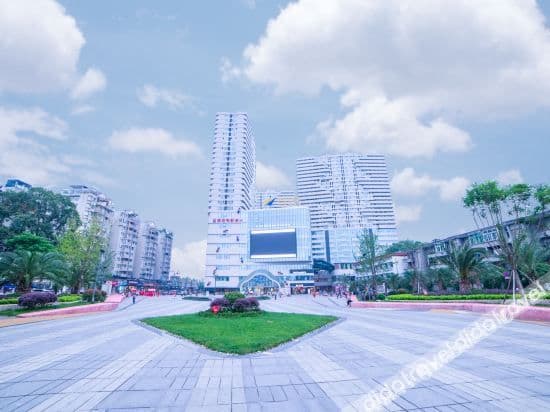 Romantic Hotel (Chengdu Bailun Plaza)