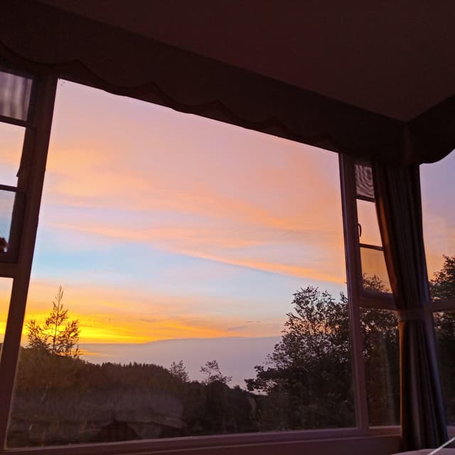 Sunrise Panoramic Suite