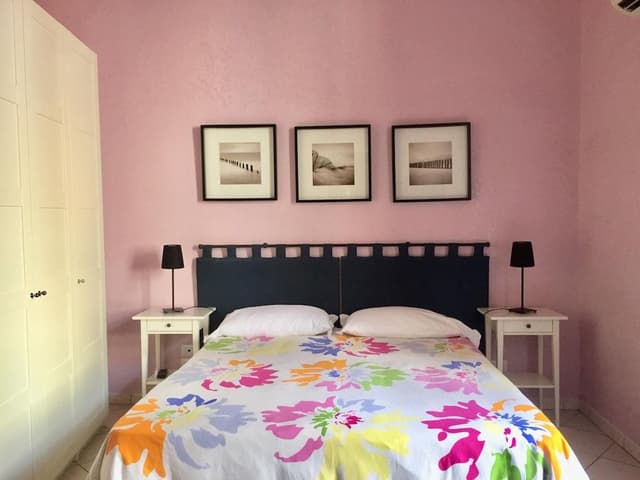 Standard Double Room (2)