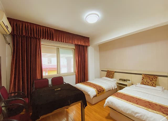 Deluxe Room (With Mahjong)