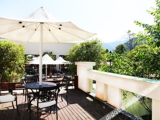 Baoshan Hot Spring Holiday Hotel
