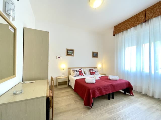 Double Room  (Parcheggio incluso)