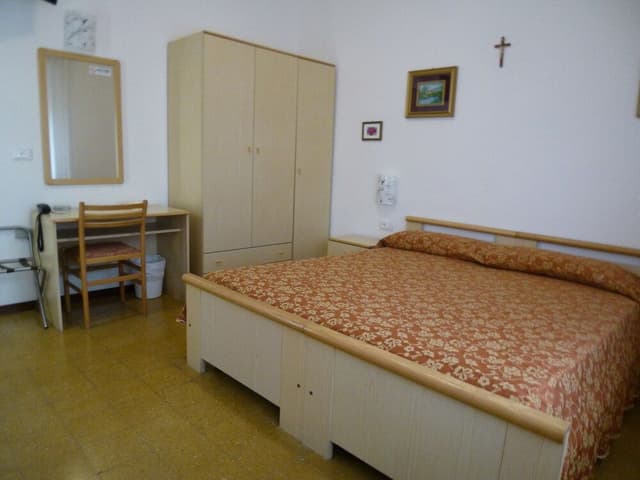Double Room  (Parcheggio incluso)