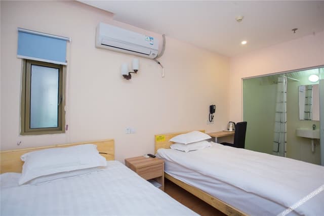 Guestroom (2 beds)