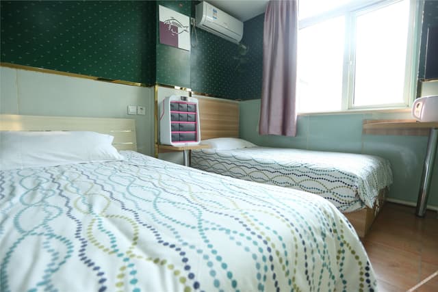 Deluxe 2-bed Room