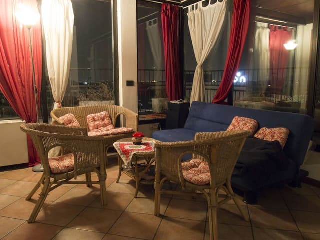 Double Room, 1 Queen Bed, Shared Bathroom